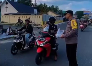 Patroli dan Pembagian Takjil Berbuka Puasa oleh Polres Bangka
