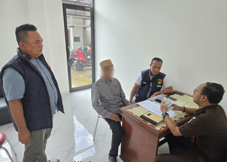 Tersangka Kasus Rokok Ilegal Dilimpahkan ke Kejari Belitung, Polda Babel Tegaskan Komitmen Berantas Peredaran Rokok Tanpa Cukai