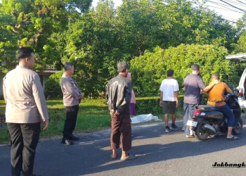 Warga Air Salemba Digegerkan Penemuan Mayat Ali Singgih Tergeletak di Depan Rumah, Polisi Lakukan Penyelidikan