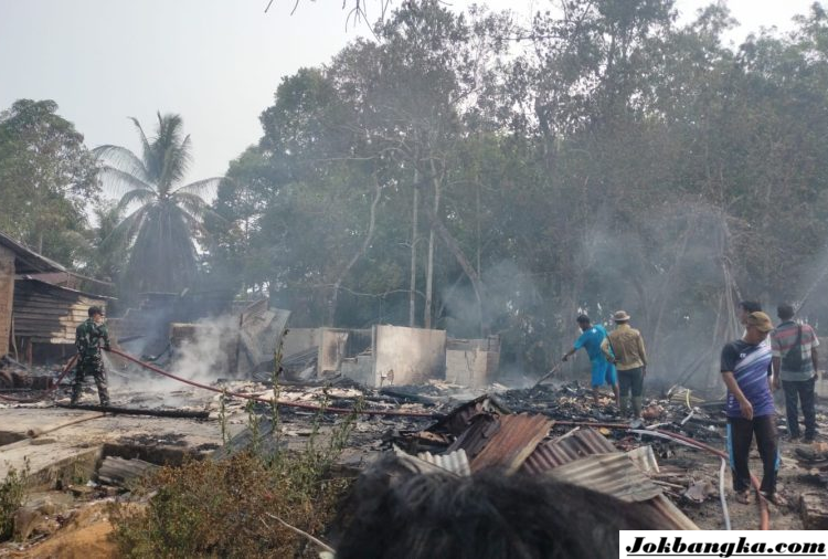 4 Rumah Bedeng di Parittiga Bangka Barat Ludes Terbakar, Diduga Sengaja Dibakar, Kerugian Rp135 Juta